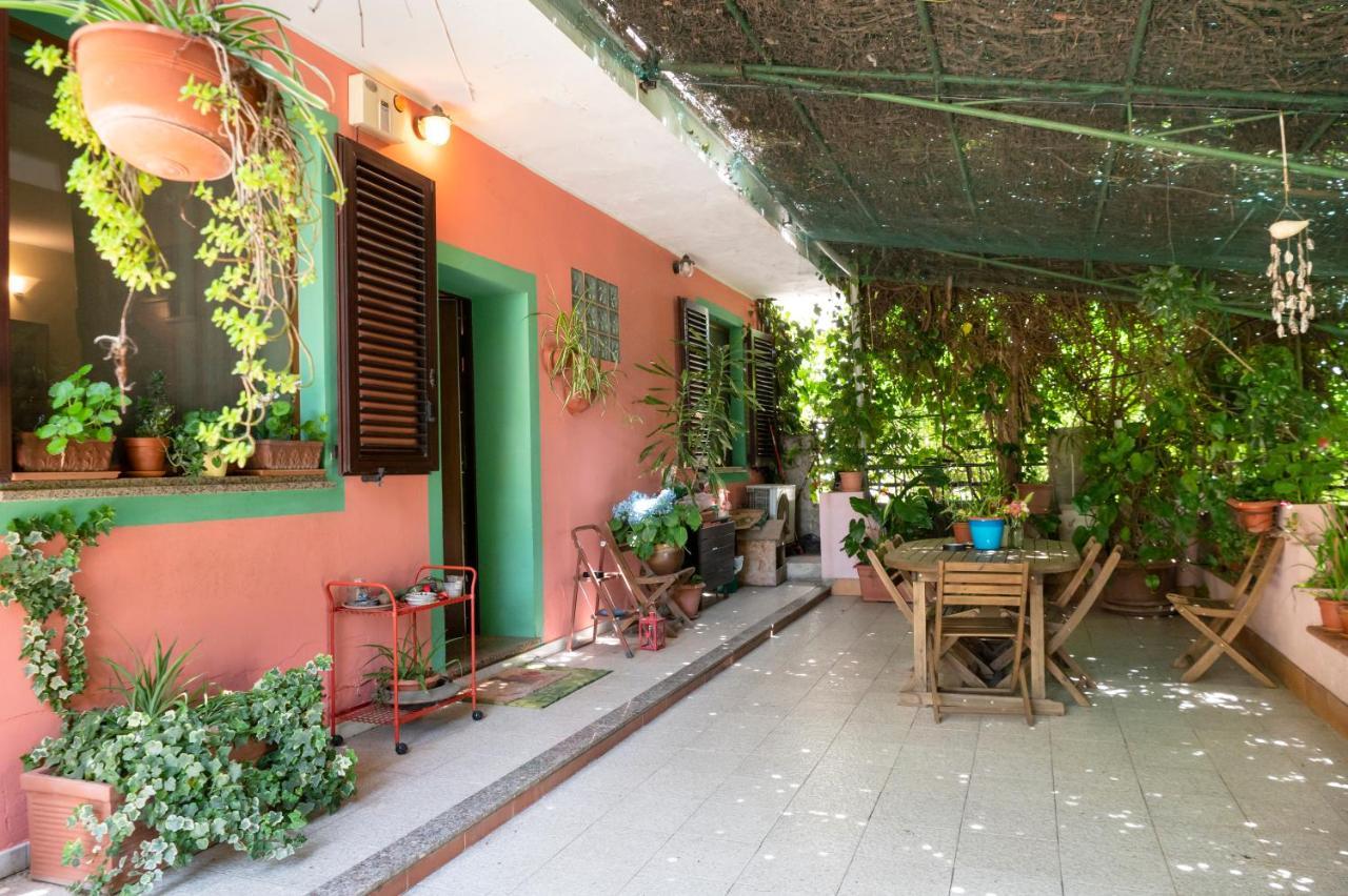 Le Calle Iglesias Luaran gambar